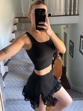 Black Princess Polly mini skirt in size 2!